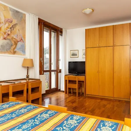 Hotel Sacro Monte 4*
